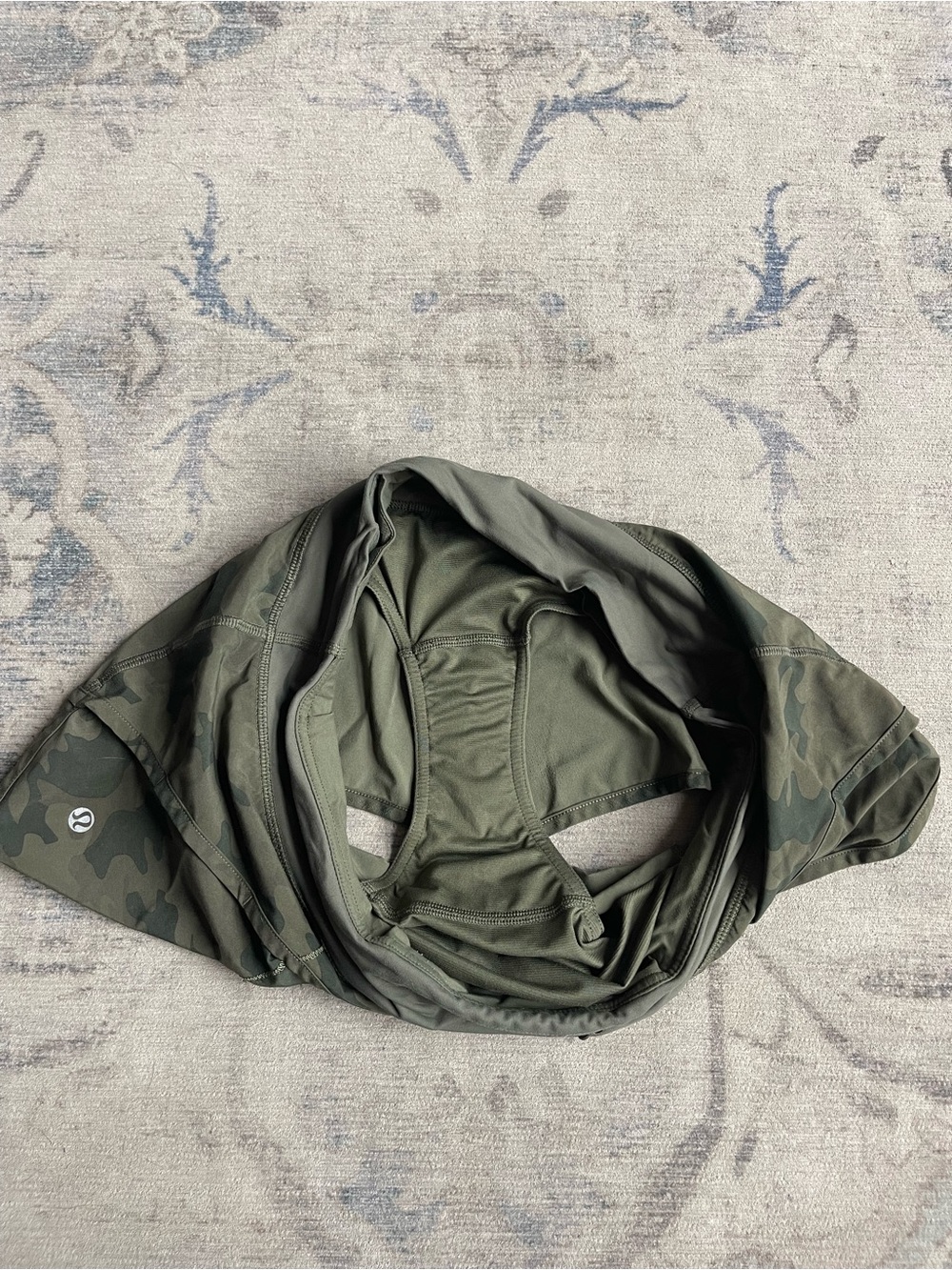 Lululemon Speed Short 2.5” – Savasana Camo Fatigue Green – Size 8 - Picture 5 of 5